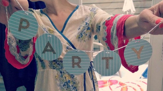 party-garland-invite1-sparrowsoirees